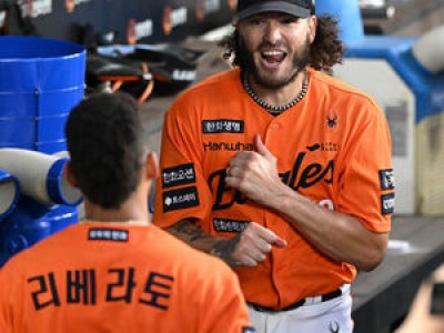 코디 폰세 17연승에 이어 한화 팬들 환호 썸네일