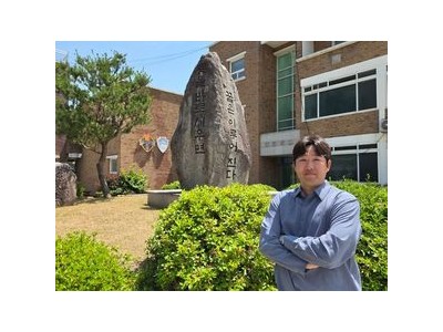 강원FC 월드컵 출신 김정우 감독을 U-18 감독으로 임명 썸네일