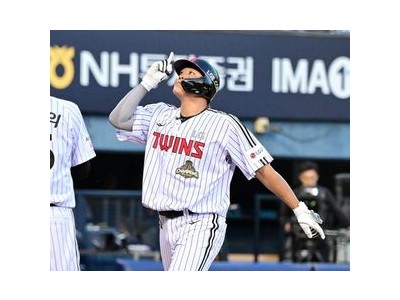 이재원 1군 복귀전에서 결승 홈런 터뜨려 LG 승리 이끌어 썸네일