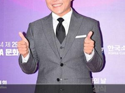 조세호 조폭 연루설 또 퍼져 폭로자 술자리 사진 공개 썸네일