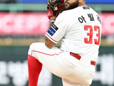 추천 강좌 이강철 감독 NC 에이스 빌려 쓰고 싶다며 야구 팬들 화들짝 썸네일