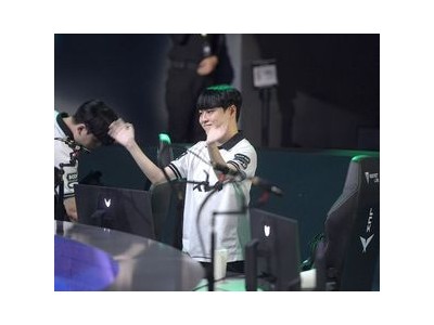 추천 강좌 쇼메이커 파격 전략에 놀란 팬들 반응 썸네일